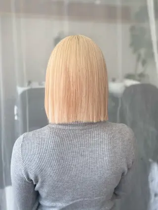 ショート カラー GaKu/ハイトーン /ブリーチ/レイヤーのヘアスタイル