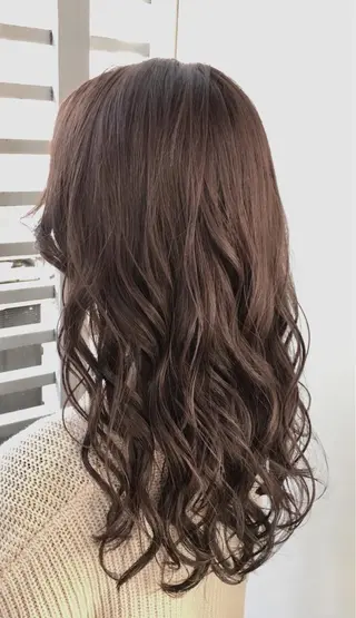 セミロング Zina SAKIのヘアスタイル