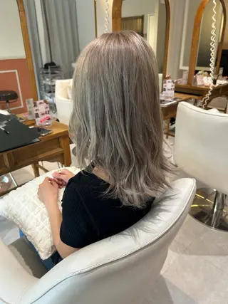 カラー 中山 知優のヘアスタイル