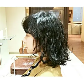 ミディアム カラー ショートヘア💫 ハイトーン西田拓馬のヘアスタイル