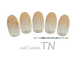 ネイル 矢川 まどかのネイルデザイン