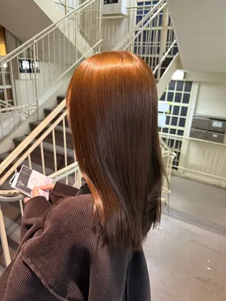 セミロング カラー 透明感カラー艶カラー 暖色カラーshionのヘアスタイル
