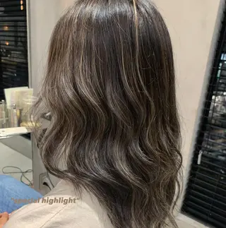 セミロング カラー Bree"ze所属・大河原 修太のヘアスタイル