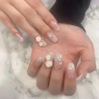 ネイル はな💎ネイル ワンホン、長さ出しのネイルデザイン