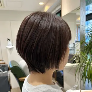 ショート カラー 小鴨 美佳のヘアスタイル