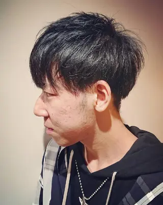 メンズ ブリーチ/ヘアケア/ 艶髪/イギチハルのヘアスタイル