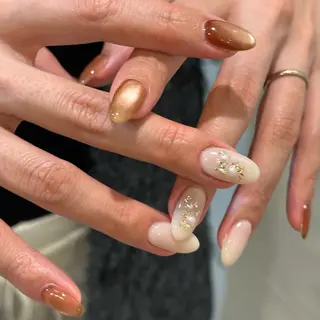 ネイル DEE nail Ito  Mayaのネイルデザイン