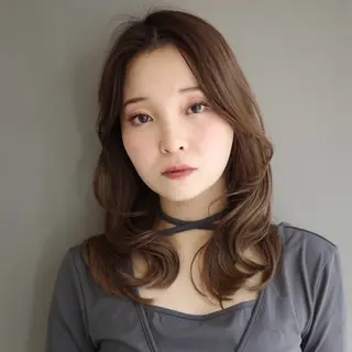 セミロング sia所属・Nene Murakamiのヘアスタイル