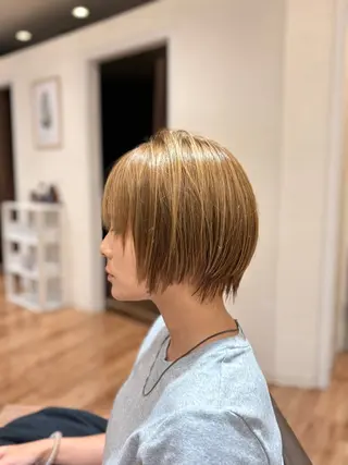 ショート イシカワ ユウタのヘアスタイル