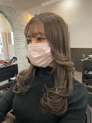 セミロング レイヤー/艶カラー 🫧守利のヘアスタイル