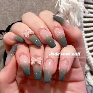 ネイル ✰Jade.vase 银座のネイルデザイン