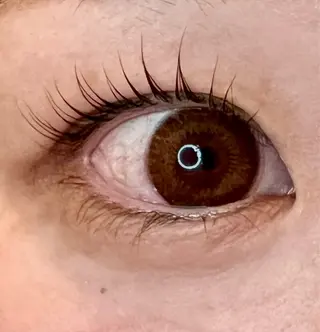 マツエク・マツパ 國友 亜純のヘアスタイル