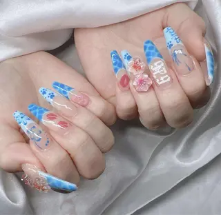 ネイル Lee Nailsのネイルデザイン