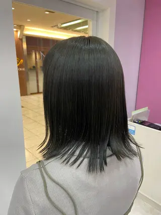 ミディアム カラー Hirona 縮毛矯正/髪質改善のヘアスタイル