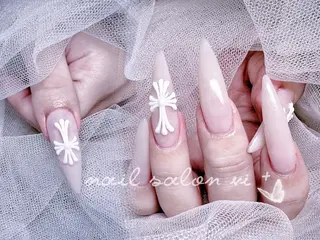 ネイル ✨Nailsalon Vi+✨のネイルデザイン