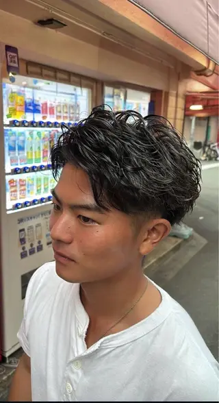 ショート カラー パーマ メンズ 椎名 翔琉のヘアスタイル