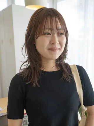 ミディアム 古畑 愛美のヘアスタイル