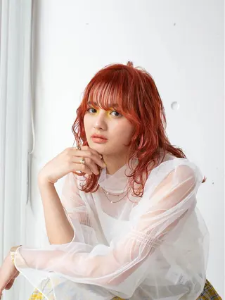 ミディアム 阪口 依美奈のヘアスタイル