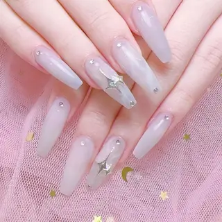 ネイル ❤️‍🔥長さだし専 門店queensのネイルデザイン