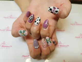 ネイル ネイルリボン 受付スタッフのネイルデザイン