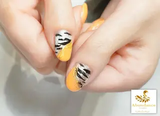 ショート ネイル 完全予約制個室サロン Abundancesのネイルデザイン