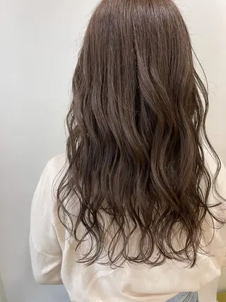 ロング 丸山 亜加理のヘアスタイル