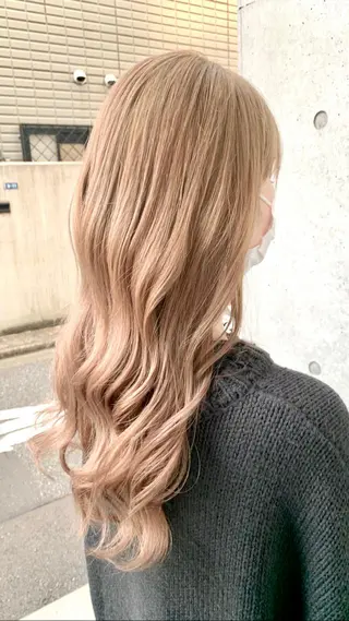 ロング カラー デザインカラー🏝️ 須賀汐音のヘアスタイル