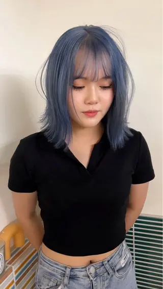 ミディアム ミルクティーベージュ outaのヘアスタイル