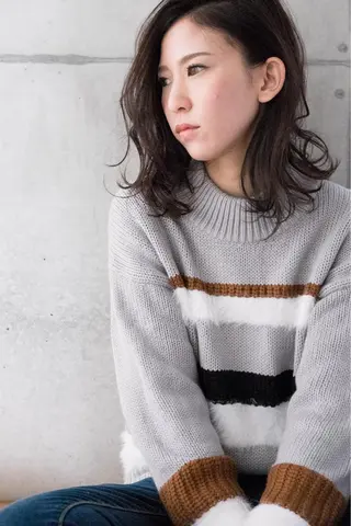 ミディアム カラー ..ROUTE.. Chihiroのヘアスタイル