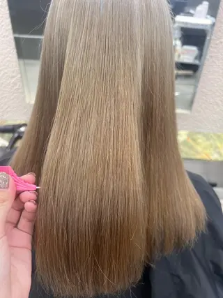 セミロング カラー 紬/enne/ブリー チ/ハイトーンのヘアスタイル