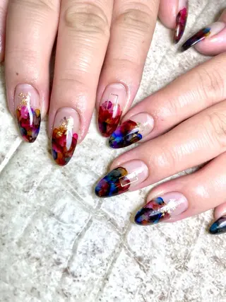 ネイル クレアトゥール華 都賀店所属・三橋 結菜のネイルデザイン