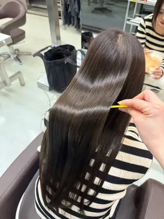 ロング ヘアーメイクWILL 西宮店所属・WILL西宮 藤原 佳奈/髪質改善/艶髪のヘアスタイル