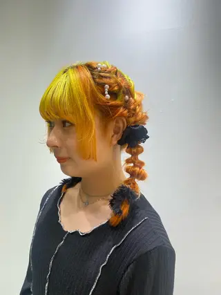 ロング カラー ヘアアレンジ hollo所属・サワイ サラのヘアスタイル