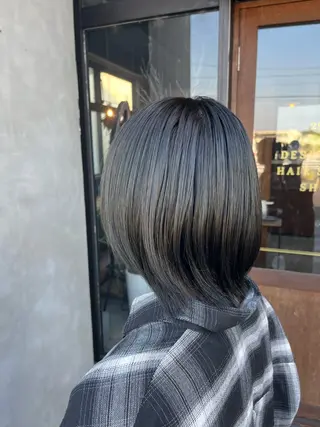 カラー yuto /ブリーチ /艶カラー/縮毛矯正のヘアスタイル