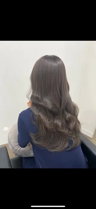 ロング ベージュ／Wカラー/ 神戸元町/RYO.のヘアスタイル