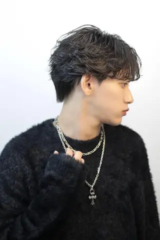 メンズ メンズマッシュ/ パーマ🔥ハイトーンのヘアスタイル