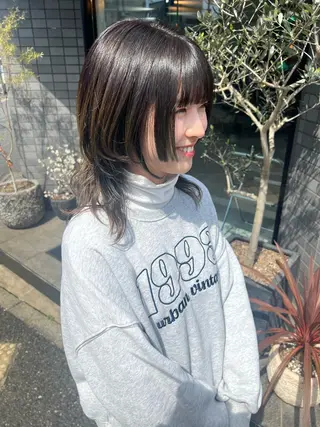 ミディアム カラー (h)wim ウィムのヘアスタイル