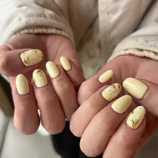 ショート Lesest akariのネイルデザイン