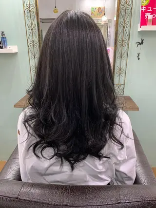 ロング カラー R ri R takagiのヘアスタイル