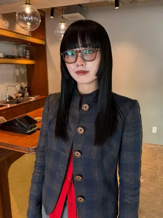 セミロング カラー ere 代々木公園所属・みほ/ニュアンス/ モード/艶カラーのヘアスタイル