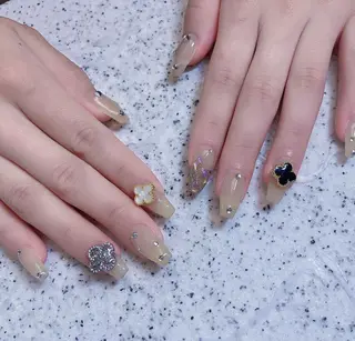 ネイル Queens みなみのネイルデザイン