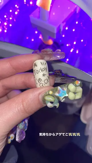 ネイル RICO NAIL所属・RICO Nail パーツつけ放題🌈のネイルデザイン