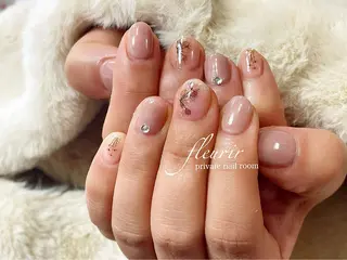 ネイル フルリール 【プライベートサロンのネイルデザイン