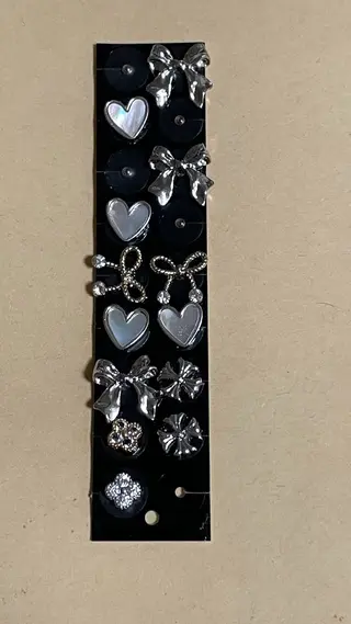 小顔×小顔×小顔 おくむらサロン所属・耳ツボジュエリー 3000円のエステ・リラクイメージ