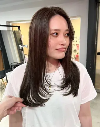 ロング col sapporo所属・あざと可愛い💓 盛れる顔まわり/uiのヘアスタイル