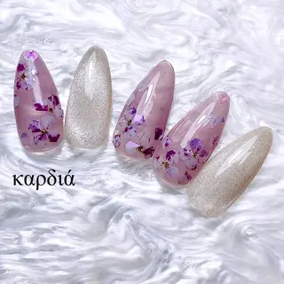 ネイル καρδιά -ｶﾙﾃﾞｨｱ-のネイルデザイン