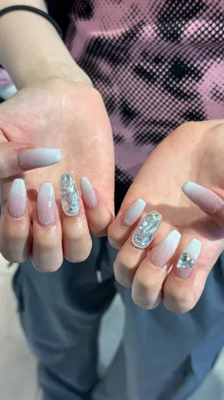 ネイル 🎀韓国レイヤー特化 🎀ベージュ/ミクのヘアスタイル