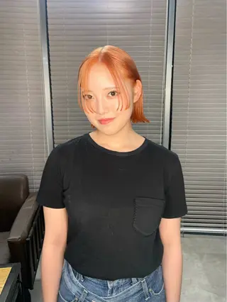 ショート カラー ミルクティーベージュ ブリーチ🖤サヤカのヘアスタイル