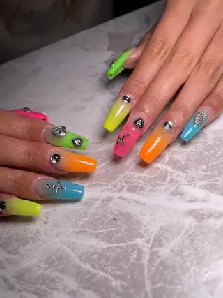 ネイル YOUTH nails waxing所属・YOUTH natsumiのネイルデザイン