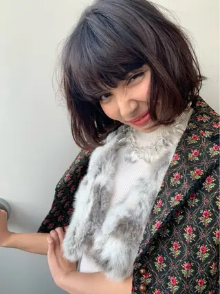 ショート カラー 個性派/ハイトーン ✨✨　稲吉菜々美のヘアスタイル